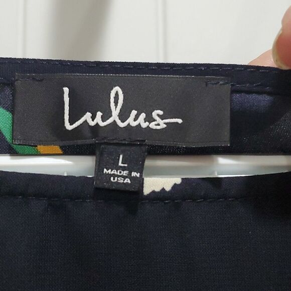 Lulus  Womans Floral/Navy Blue shift dress, Size Large - Picture 5 of 7